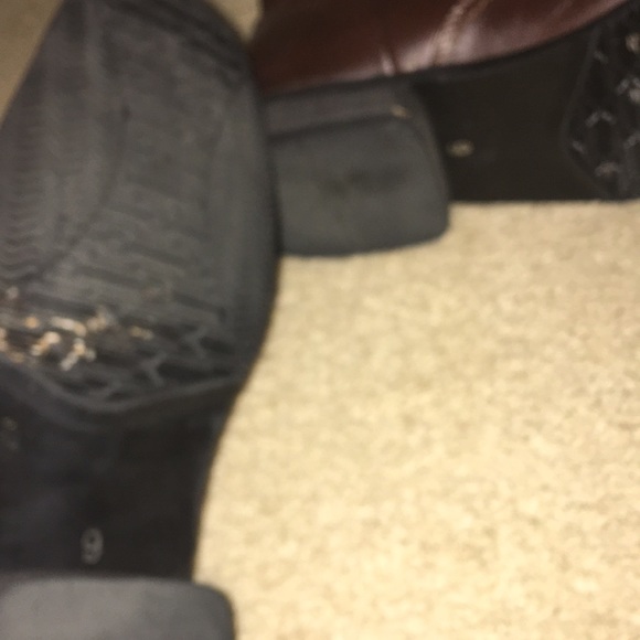 Boots - Picture 5 of 7